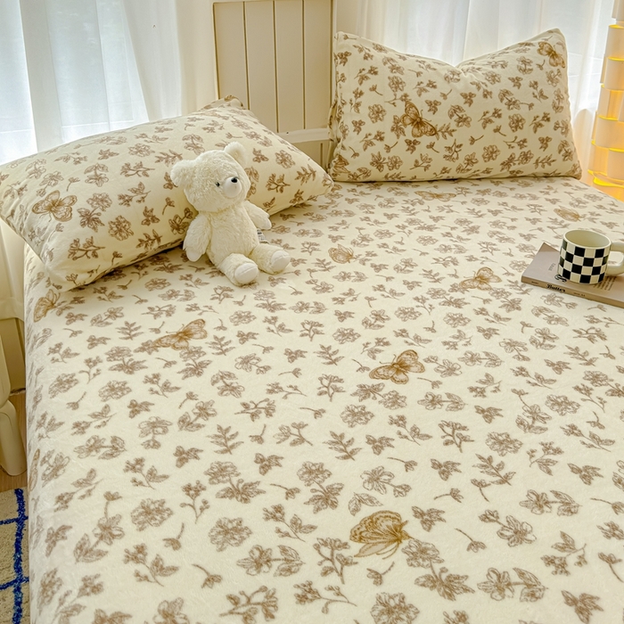 91家纺网 家纺一手货源 找家纺 金丝鸟家纺 2024新款200g牛奶绒单床笠系列 飞花咖