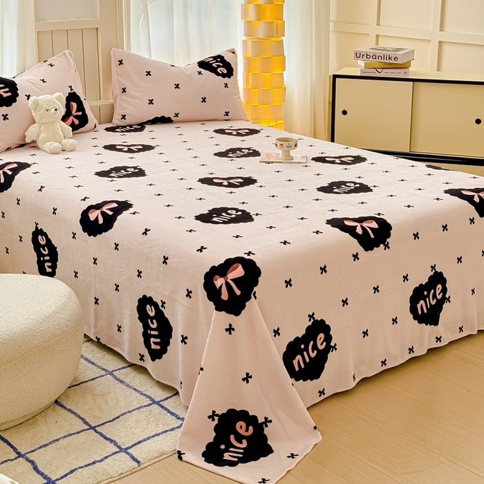 91家纺网 家纺一手货源 找家纺 金丝鸟家纺 2024新款200g牛奶绒单床单系列 爱心蝴蝶结