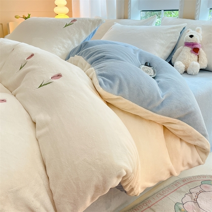 91家纺网 家纺一手货源 找家纺 （总）床绮 2025新款梦幻散点绣牛奶绒刺绣四件套