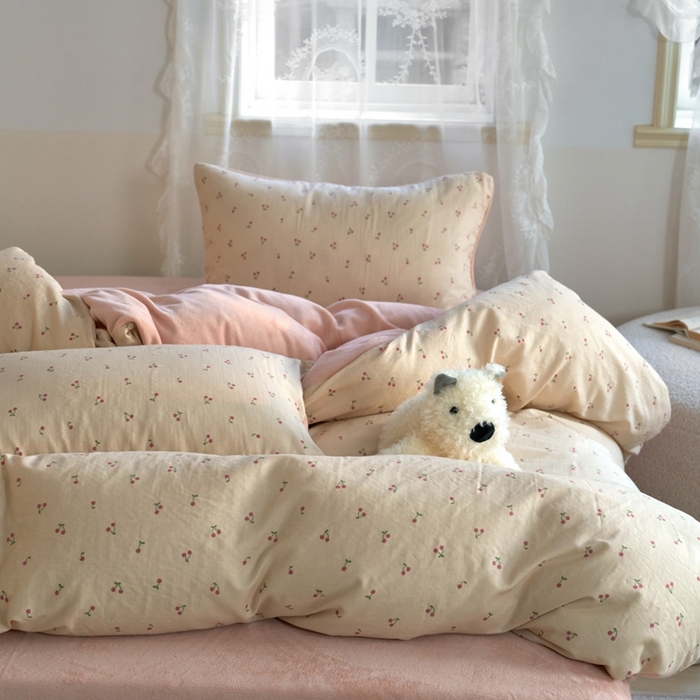 91家纺网 家纺一手货源 找家纺 洋铭区（原狠狠爱） 2024新款双层纱牛奶绒四件套系列 椰椰樱桃