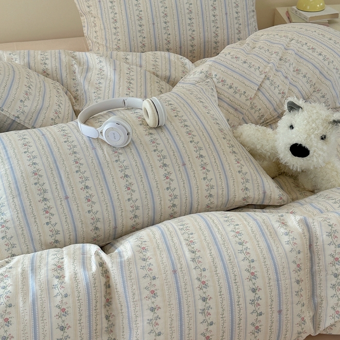 91家纺网 家纺一手货源 找家纺 洋铭区（原狠狠爱） 2024新款无边全棉双层纱四件套 紫藤蓝花