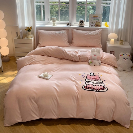 91家纺网 家纺一手货源 找家纺 （总）奈颜 2024新款加厚牛奶绒毛巾绣四件套