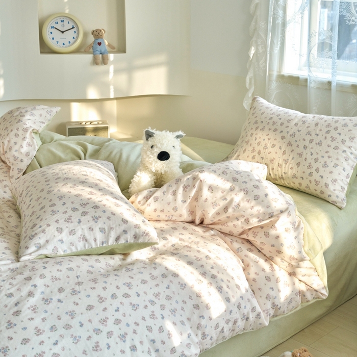 91家纺网 家纺一手货源 找家纺 洋铭区（原狠狠爱） 2024新款双层纱牛奶绒四件套系列 奢漫花田