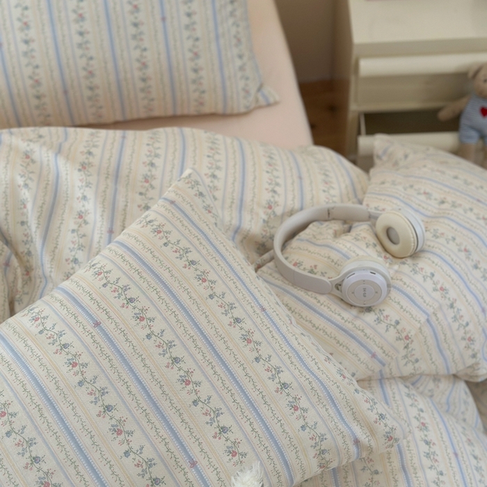 91家纺网 家纺一手货源 找家纺 洋铭区（原狠狠爱） 2024新款无边全棉双层纱四件套 紫藤蓝花