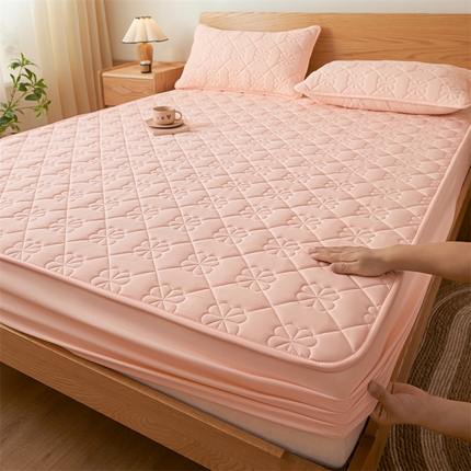 91家纺网 家纺一手货源 找家纺 九亭 2023新款A类原棉夹棉防水款床笠床罩 防水款-粉玉