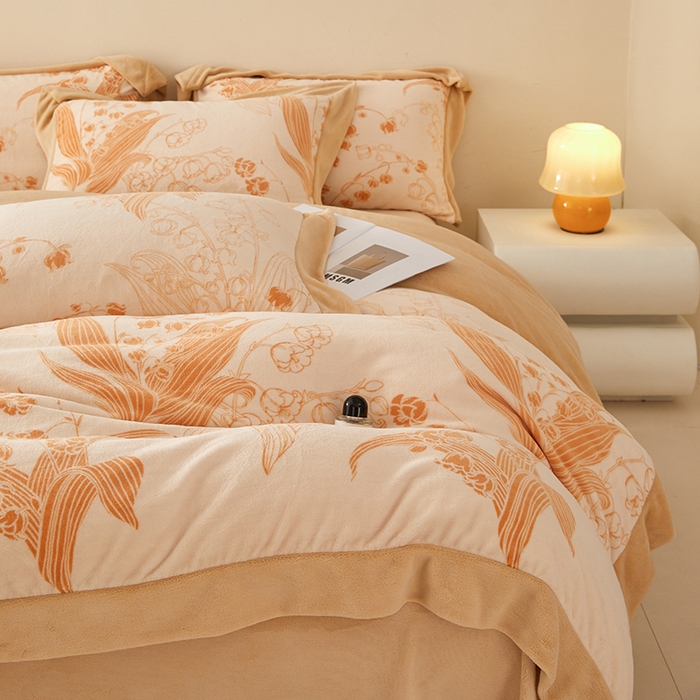 91家纺网 家纺一手货源 找家纺 新方向 2025新款高克重240克A类全消光印花牛奶绒四件套-铃兰 铃兰-香槟