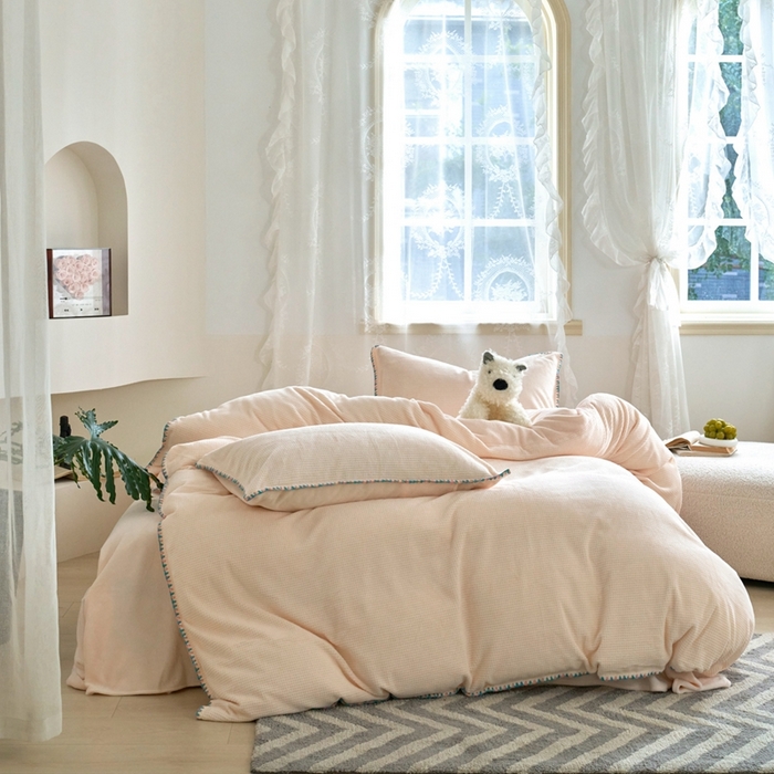 91家纺网 家纺一手货源 找家纺 洋铭区（原狠狠爱） 2024新款华夫格 绒（彩边）四件套 仙米玉