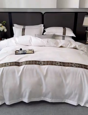 91家纺网 家纺一手货源 找家纺 罗菲尼酒店用品 2025新款织带高仿棉酒店四件套宾馆四件套 瑞丽