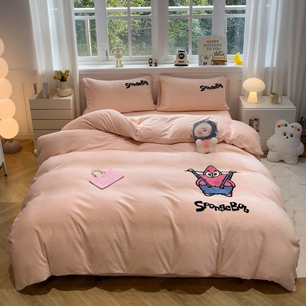 91家纺网 家纺一手货源 找家纺 （总）奈颜 2024新款加厚牛奶绒毛巾绣四件套