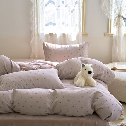 洋铭区（原狠狠爱） 2024新款双层纱牛奶绒四件套系列 蝴蝶点点