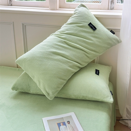 91家纺网 家纺一手货源 找家纺 （总）北欧良品 2025新款舒适保暖A类高克重牛奶绒单品枕套