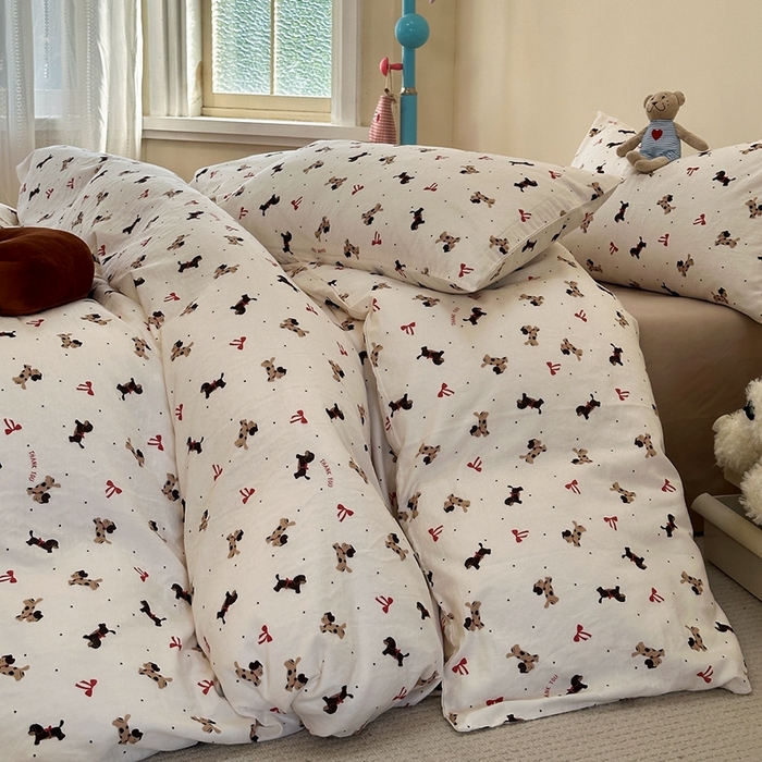 91家纺网 家纺一手货源 找家纺 洋铭区（原狠狠爱） 2024新款无边全棉双层纱四件套 蝴蝶小咖狗