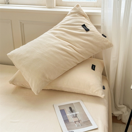 91家纺网 家纺一手货源 找家纺 （总）北欧良品 2025新款舒适保暖A类高克重牛奶绒单品枕套