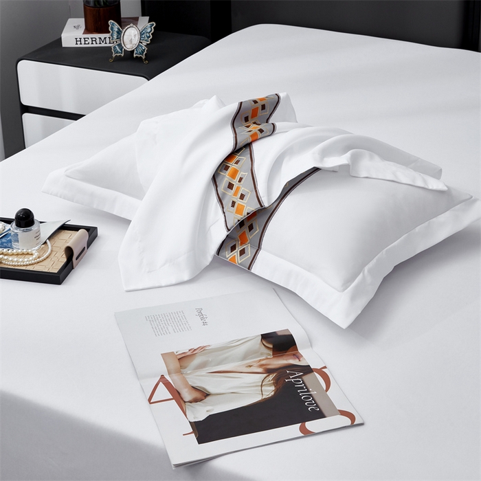 91家纺网 家纺一手货源 找家纺 罗菲尼酒店用品 2025新款织带高仿棉酒店四件套宾馆四件套 满客灰