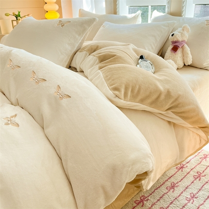 91家纺网 家纺一手货源 找家纺 （总）床绮 2025新款梦幻散点绣牛奶绒刺绣四件套