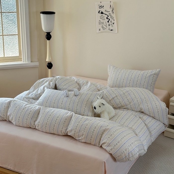 91家纺网 家纺一手货源 找家纺 洋铭区（原狠狠爱） 2024新款无边全棉双层纱四件套 紫藤蓝花