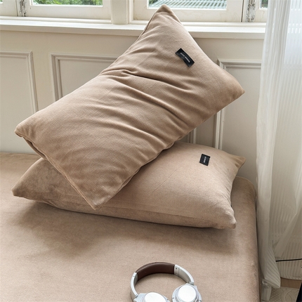 91家纺网 家纺一手货源 找家纺 （总）北欧良品 2025新款舒适保暖A类高克重牛奶绒单品枕套