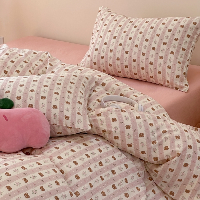 91家纺网 家纺一手货源 找家纺 洋铭区（原狠狠爱） 2024新款无边全棉双层纱四件套 小熊粉花