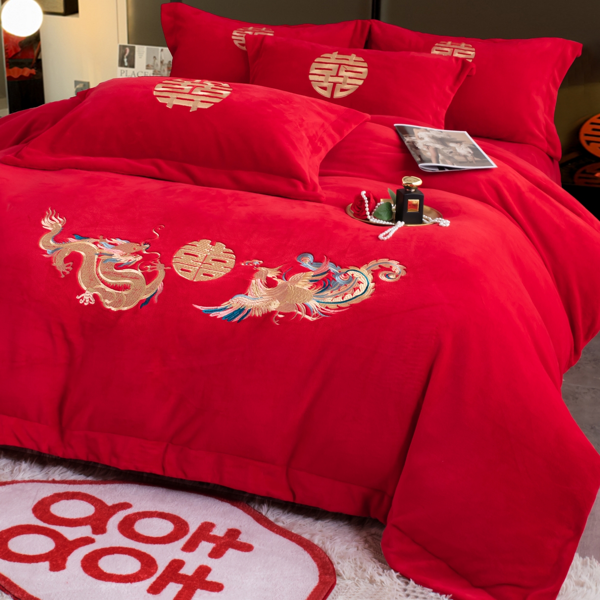 91家纺网 家纺一手货源 找家纺 卓缦家纺 2024新款高克重全消光牛奶绒婚庆刺绣四件套（控价+50） 龙飞凤舞