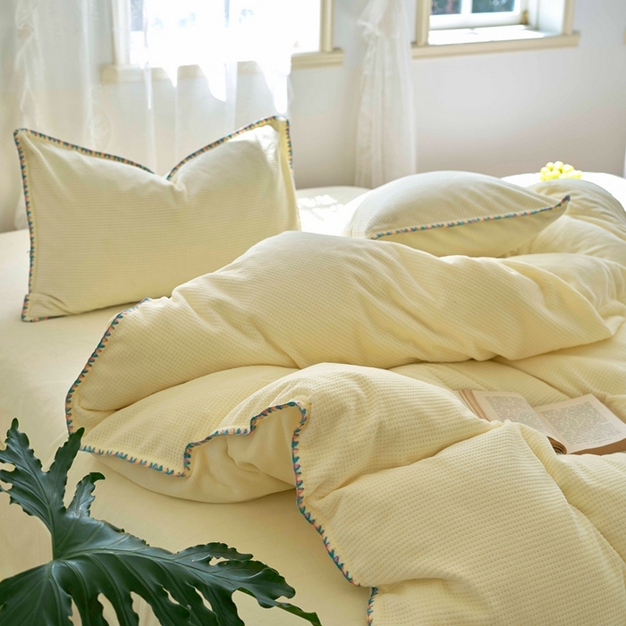 91家纺网 家纺一手货源 找家纺 洋铭区（原狠狠爱） 2024新款华夫格 绒（彩边）四件套 樱草黄