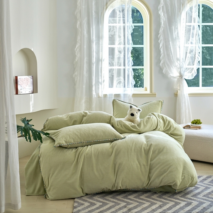 91家纺网 家纺一手货源 找家纺 洋铭区（原狠狠爱） 2024新款华夫格 绒（彩边）四件套 芦苇绿