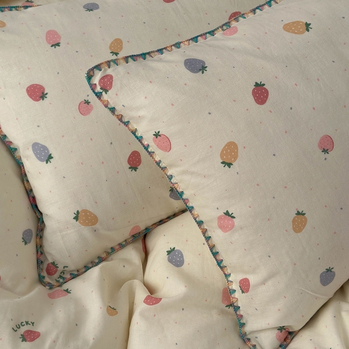 91家纺网 家纺一手货源 找家纺 洋铭区（原狠狠爱） 2024新款新花全棉双层纱四件套 草莓公主