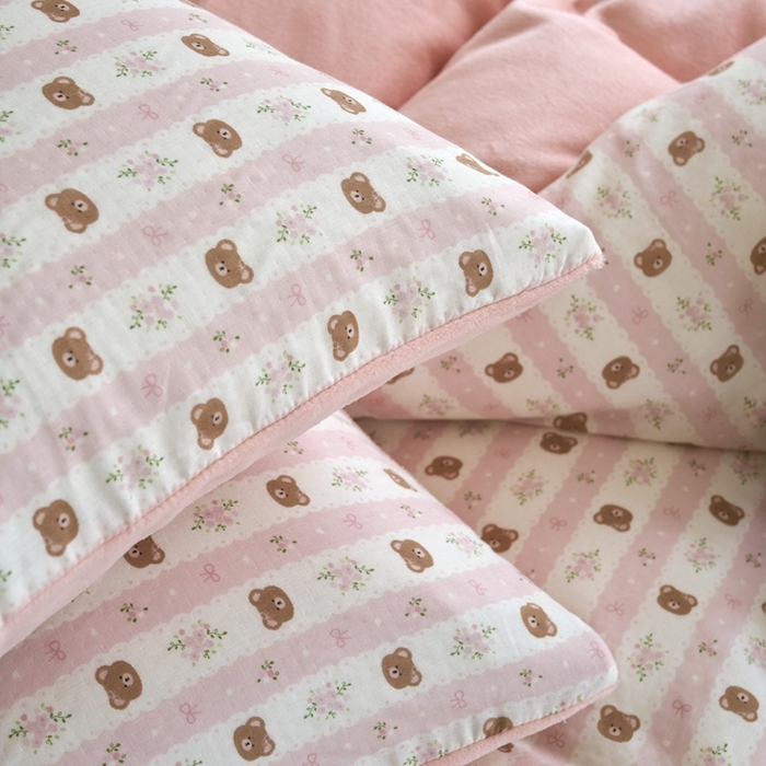 91家纺网 家纺一手货源 找家纺 洋铭区（原狠狠爱） 2024新款双层纱牛奶绒四件套系列 粉熊派