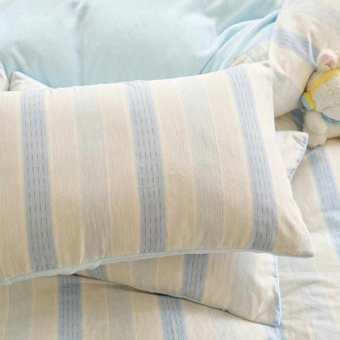 91家纺网 家纺一手货源 找家纺 洋铭区（原狠狠爱） 2024新款双层纱牛奶绒四件套系列 芝士蓝条