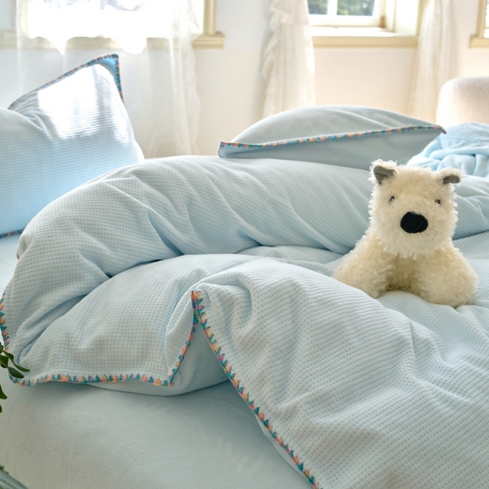 91家纺网 家纺一手货源 找家纺 洋铭区（原狠狠爱） 2024新款华夫格 绒（彩边）四件套 云水蓝