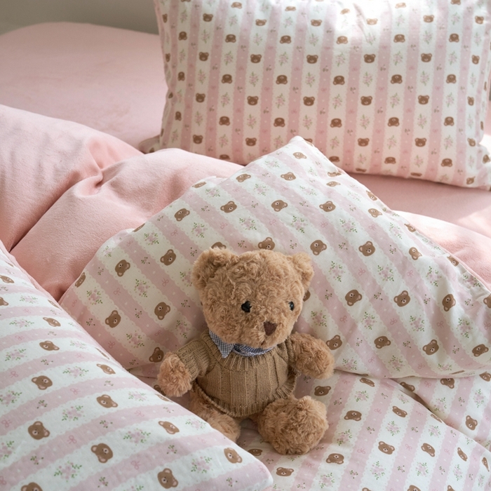 91家纺网 家纺一手货源 找家纺 洋铭区（原狠狠爱） 2024新款双层纱牛奶绒四件套系列 粉熊派