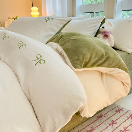 91家纺网 家纺一手货源 找家纺 （总）床绮 2025新款梦幻散点绣牛奶绒刺绣四件套