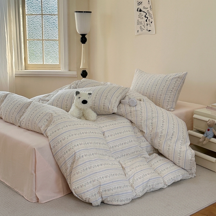 91家纺网 家纺一手货源 找家纺 洋铭区（原狠狠爱） 2024新款无边全棉双层纱四件套 紫藤蓝花