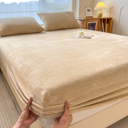 91家纺网 家纺一手货源 找家纺 （总）798家纺 2025新款纯色牛奶绒绒单品系列-单床笠