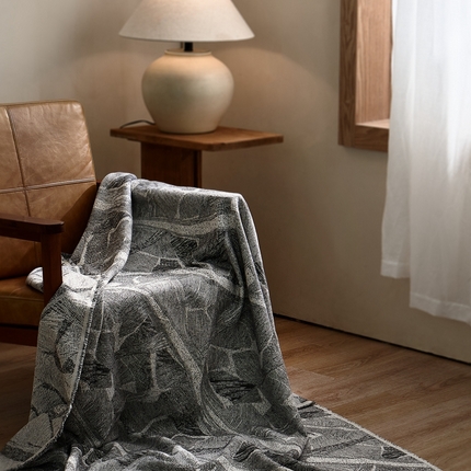 91家纺网 家纺一手货源 找家纺 子和 2024新款全棉缩绒毯（浅色） 北国雪松深碳灰