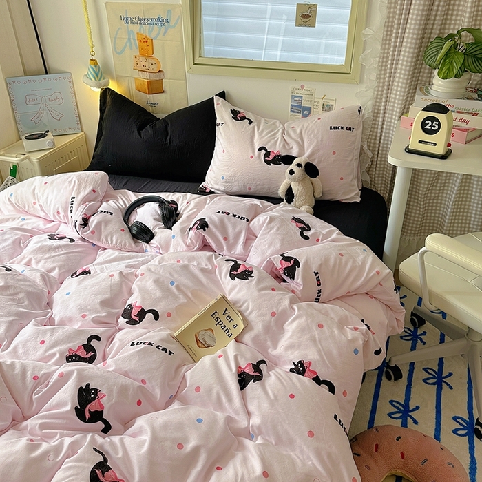 91家纺网 家纺一手货源 找家纺 阿曼达 2024新款ins博主风印花水洗m四件套 粉猫咪