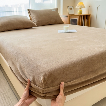 91家纺网 家纺一手货源 找家纺 （总）798家纺 2025新款纯色牛奶绒绒单品系列-单床笠