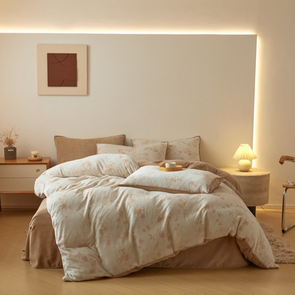 91家纺网 家纺一手货源 找家纺 （总）798家纺 2025新款简约牛奶绒工艺款四件套