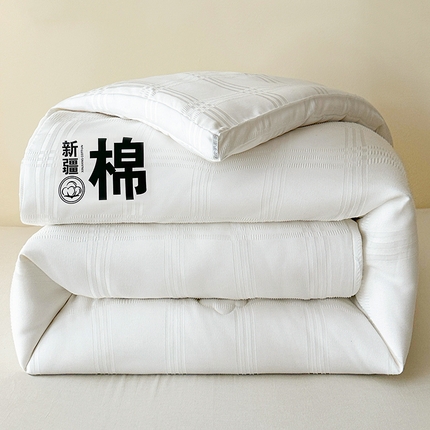 91家纺网 家纺一手货源 找家纺 欧夏家纺 2024新款新疆棉素棉透氧棉立体提花棉花被 奶昔白
