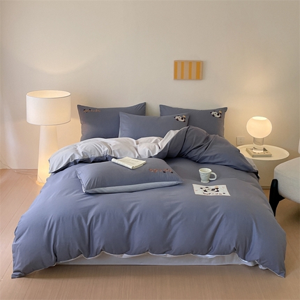 91家纺网 家纺一手货源 找家纺 （总）798家纺 2025新款全棉绣花贴布标双拼四件套-熊猫