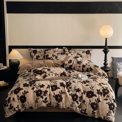 91家纺网 家纺一手货源 找家纺 798家纺 2025新款兔毛印花四件套美拉德系列 美拉德-简爱咖