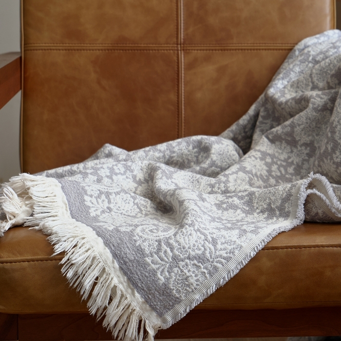 91家纺网 家纺一手货源 找家纺 子和 2024新款全棉缩绒毯（浅色） 雏菊微语银白灰