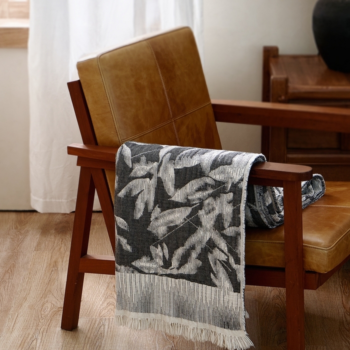 91家纺网 家纺一手货源 找家纺 子和 2024新款全棉缩绒毯（浅色） 鸽羽从林深碳灰