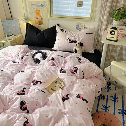 91家纺网 家纺一手货源 找家纺 阿曼达 2024新款ins博主风印花水洗m四件套 粉猫咪