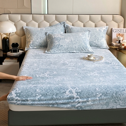 91家纺网 家纺一手货源 找家纺 （总）798家纺 2025新款牛奶绒雕花单床笠