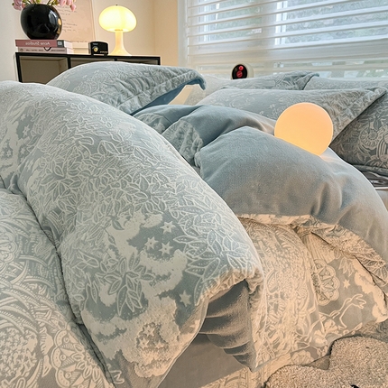 91家纺网 家纺一手货源 找家纺 （总）798家纺 2025新款牛奶绒烂花系列四件套