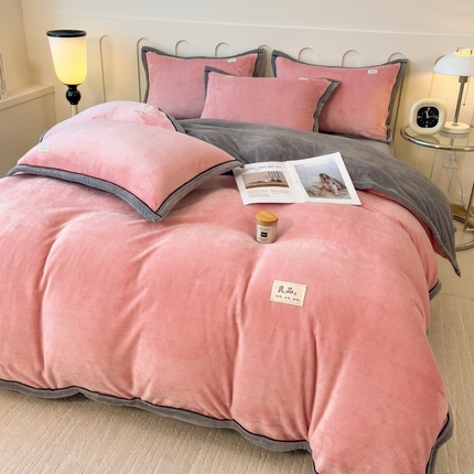 91家纺网 家纺一手货源 找家纺 （总）798家纺 2025新款牛奶绒良品系列四件套