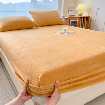 91家纺网 家纺一手货源 找家纺 （总）798家纺 2025新款纯色牛奶绒绒单品系列-单床笠