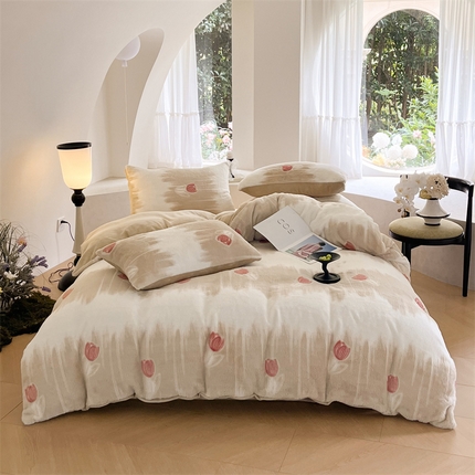 91家纺网 家纺一手货源 找家纺 （总）798家纺 2025新款兔毛彩色雕花绒四件套