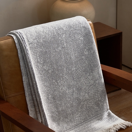 91家纺网 家纺一手货源 找家纺 子和 2024新款全棉缩绒毯（浅色） 瑰丽穹顶雅致银