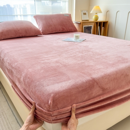 91家纺网 家纺一手货源 找家纺 （总）798家纺 2025新款纯色牛奶绒绒单品系列-单床笠